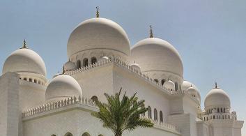 Dômes de la mosquée de Cheikh Zayed