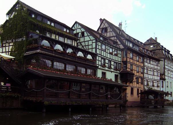 La petite France de Strasbourg depuis le bateau